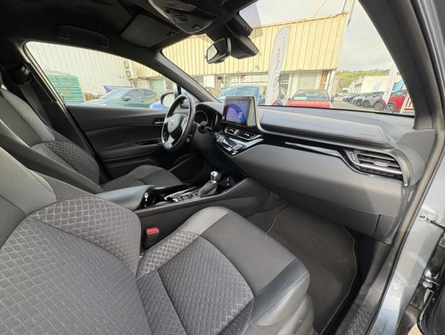 TOYOTA C-HR 1.8 Hybride 122 Design Ultimate  1.8 122 ch 
