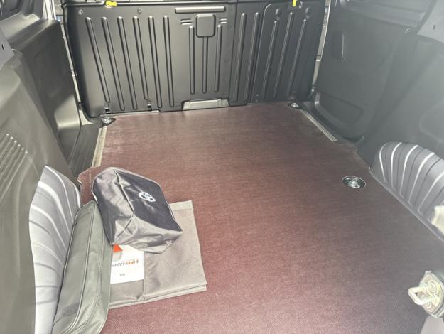 TOYOTA Proace City Medium 1.5L 130 D-4D BVA Start  PROACE CITY 1.5L 130 D 4D BVA START CONFORT CHANTIER