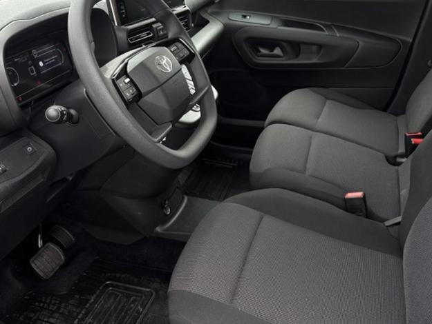 TOYOTA Proace City Medium 1.5L 130 D-4D BVA Start  PROACE CITY 1.5L 130 D 4D BVA START CONFORT CHANTIER