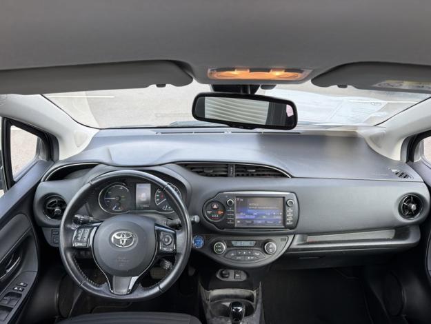 TOYOTA Yaris 100 HYBRID Dynamic  