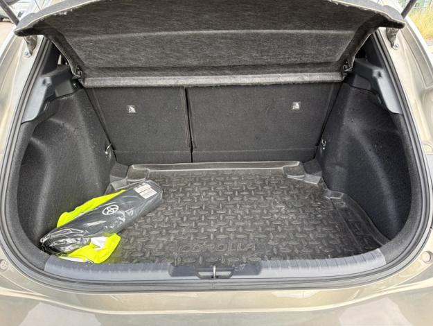 TOYOTA Corolla Hybride 122h Design  