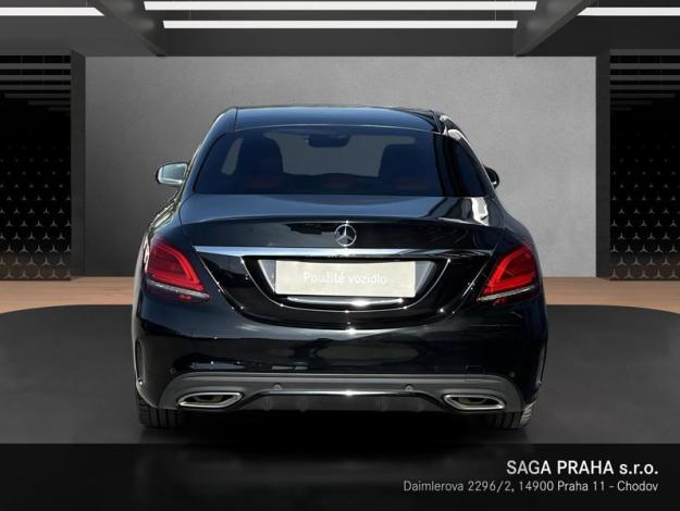 MERCEDES-BENZ Třída C C 400 4MATIC (4/18)