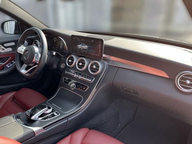 MERCEDES-BENZ Třída C C 400 4MATIC (15/18)