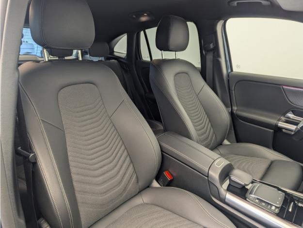MERCEDES-BENZ GLA 200 d Progressive Line  