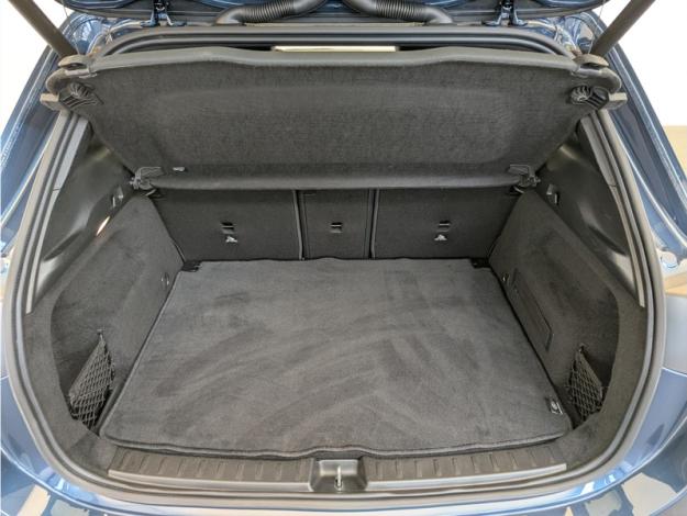 MERCEDES-BENZ GLA 200 d Progressive Line  