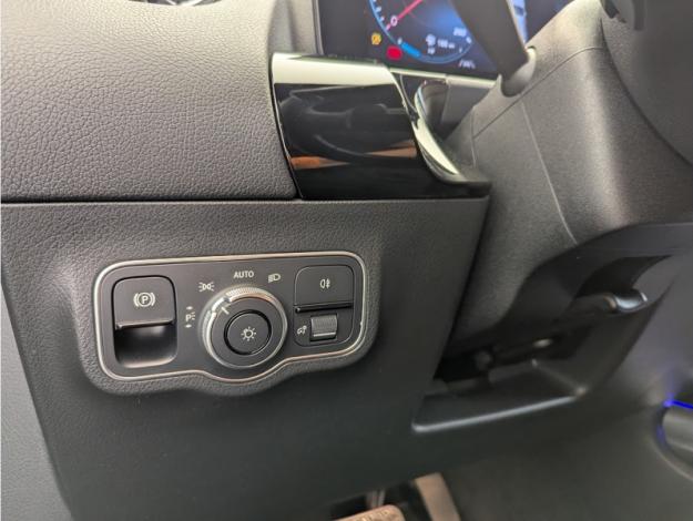 MERCEDES-BENZ GLA 200 d Progressive Line  