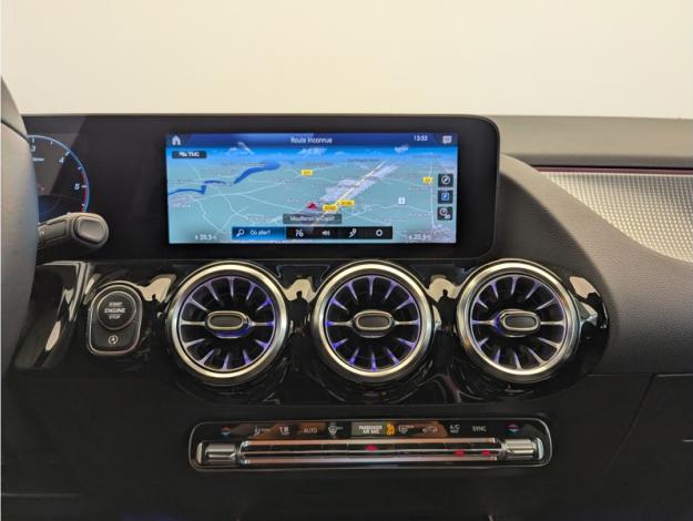 MERCEDES-BENZ GLA 200 d Progressive Line  