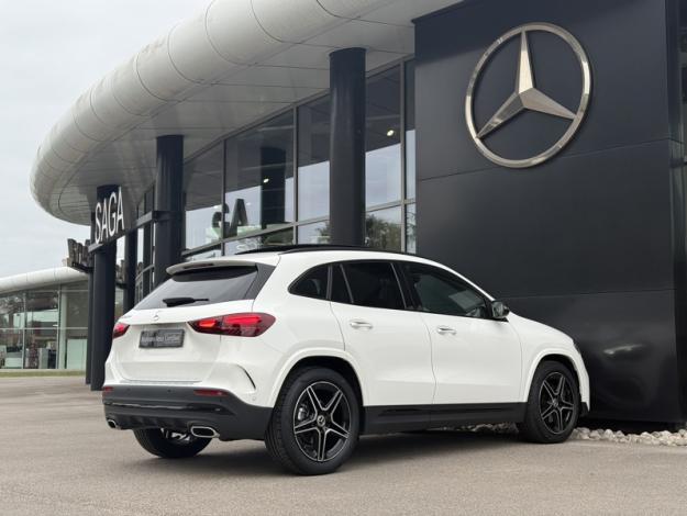 MERCEDES-BENZ GLA 200 d AMG Line  