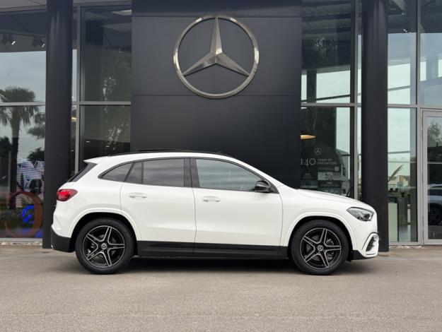 MERCEDES-BENZ GLA 200 d AMG Line  