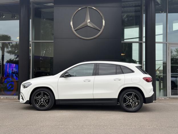 MERCEDES-BENZ GLA 200 d AMG Line  
