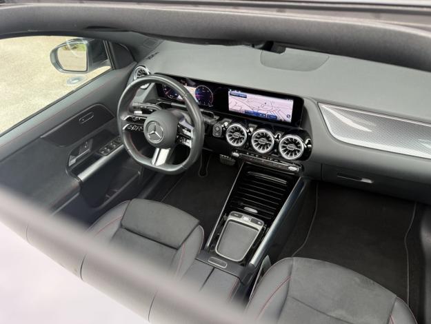 MERCEDES-BENZ GLA 200 d AMG Line  