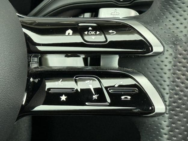 MERCEDES-BENZ GLA 200 d AMG Line  