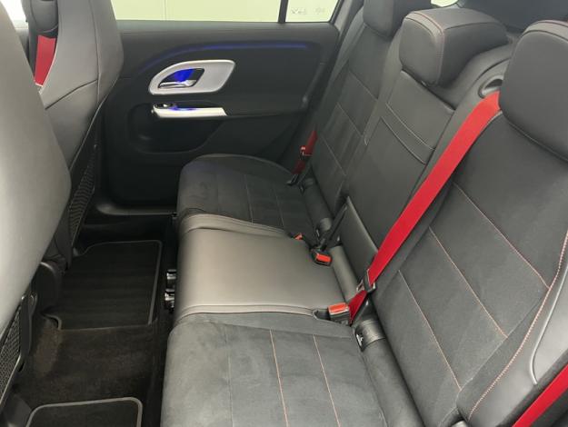 MERCEDES-BENZ GLB 200 AMG Line  GLB 200 AMG Line