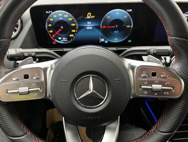 MERCEDES-BENZ EQA 250+ AMG Line  