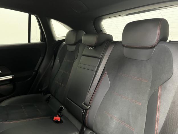 MERCEDES-BENZ EQA 250+ AMG Line  