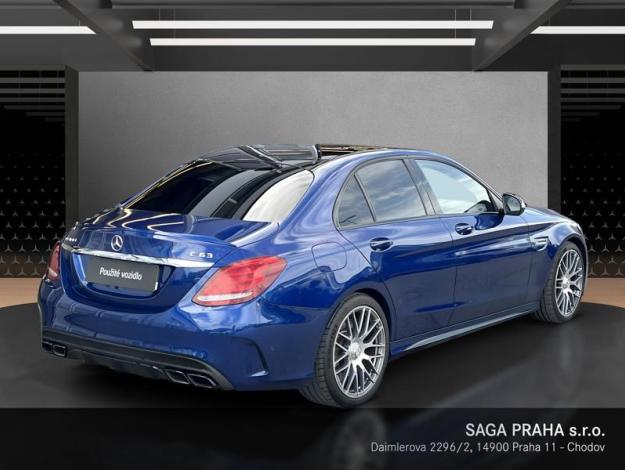 MERCEDES-BENZ Třída C Mercedes-AMG C 63 Night (5/18)