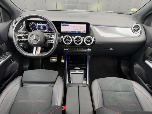 MERCEDES-BENZ GLA 200 d AMG Line  