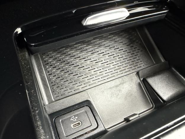 MERCEDES-BENZ GLA 200 d AMG Line  
