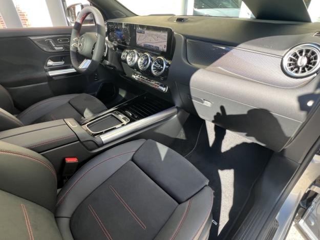 MERCEDES-BENZ GLA 200 Edition 140  