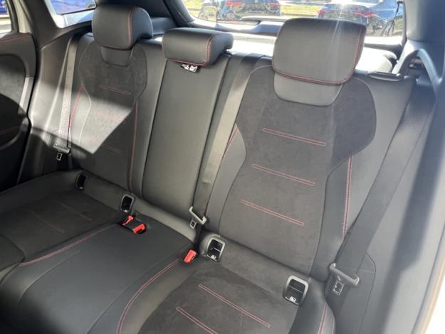 MERCEDES-BENZ GLA 200 Edition 140  