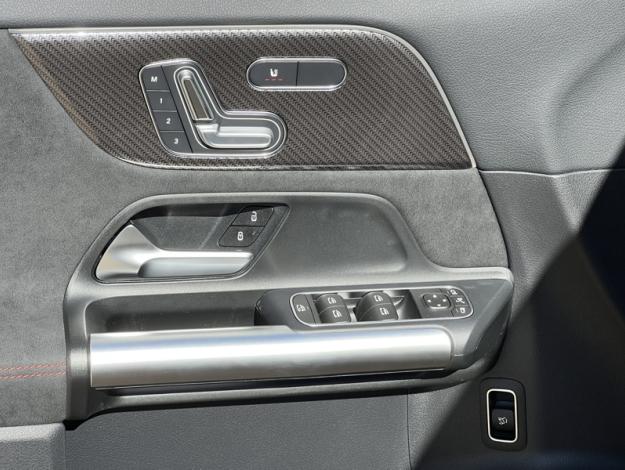 MERCEDES-BENZ GLA 200 Edition 140  