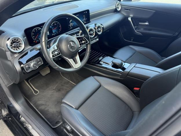 MERCEDES-BENZ CLA Coupé CLA 200 d Coupé Progressive Line  