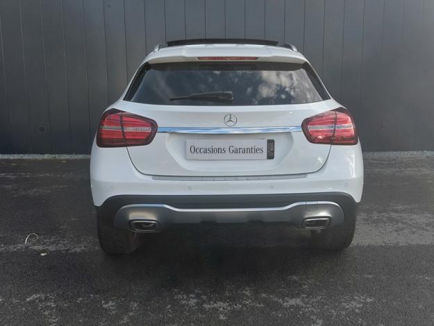 MERCEDES-BENZ GLA 200 d Sensation  