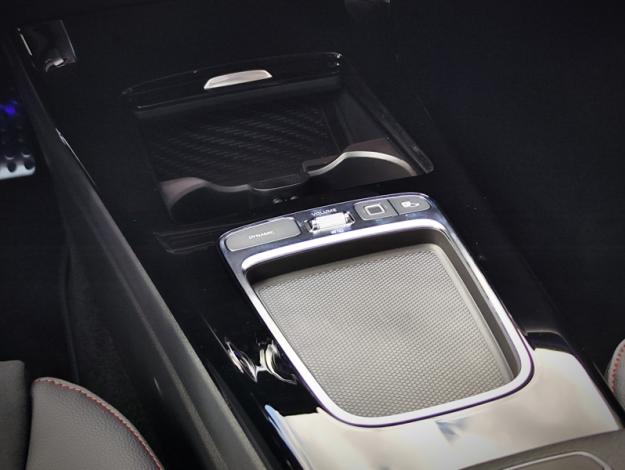 MERCEDES-BENZ Classe A 180 d AMG Line  Classe A 180 d AMG Line