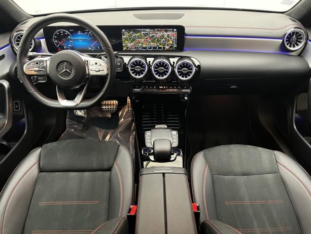 MERCEDES-BENZ CLA Coupé CLA 200 d Coupé AMG Line AMG Line 