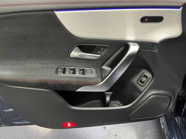 MERCEDES-BENZ CLA Coupé CLA 200 d Coupé AMG Line AMG Line 