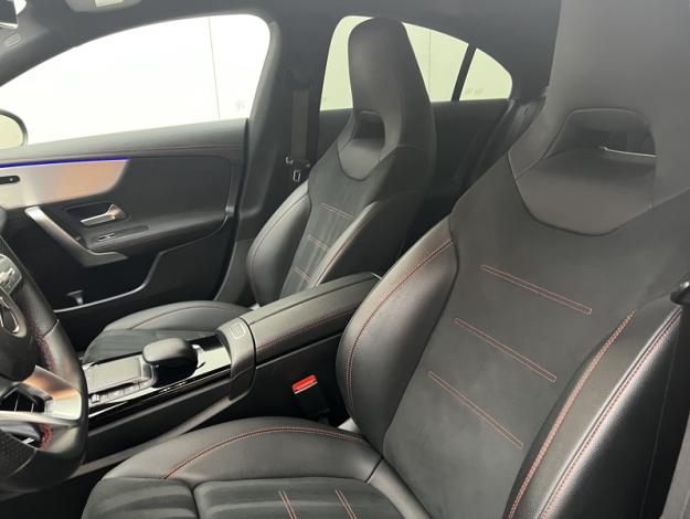 MERCEDES-BENZ CLA Coupé CLA 200 d Coupé AMG Line AMG Line 