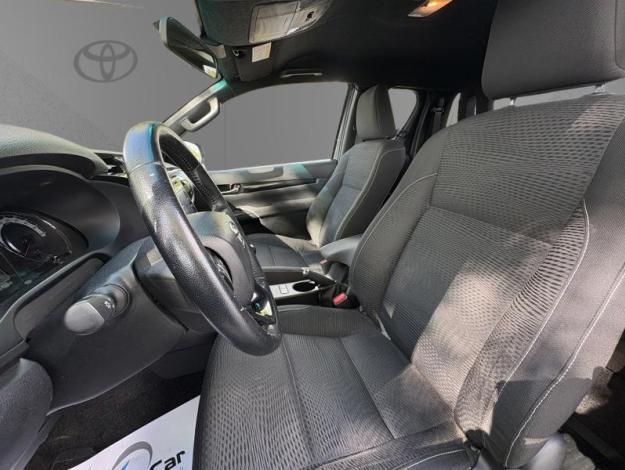 TOYOTA Hilux 2.4 D-4D X-TRA Légende 4WD  