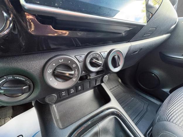 TOYOTA Hilux 2.4 D-4D X-TRA Légende 4WD  