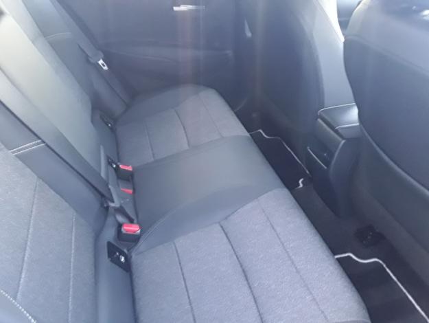 TOYOTA Corolla Hybride 1.8L 140h Design  