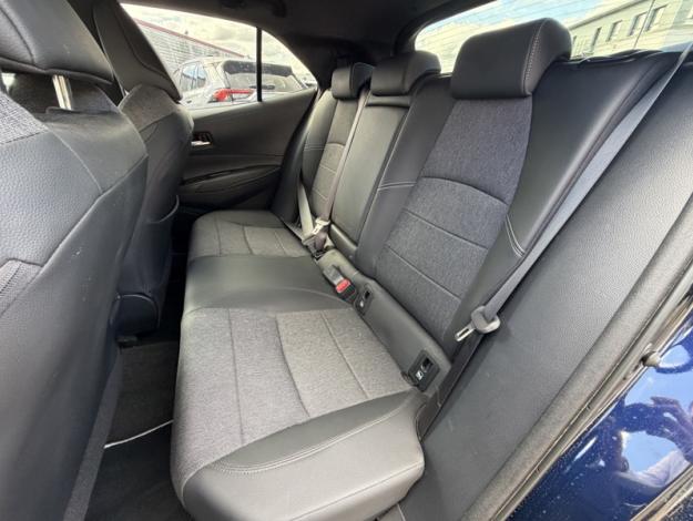 TOYOTA Corolla Corolla 1.8L 140 ch Hatchback Design Confort   