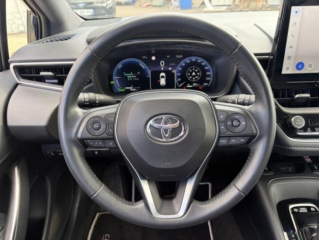 TOYOTA Corolla Corolla 1.8L 140 ch Hatchback Design Confort   