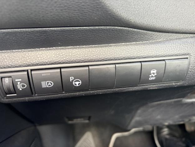 TOYOTA Corolla Hybrid Dynamic Business  1.8 122 ch 