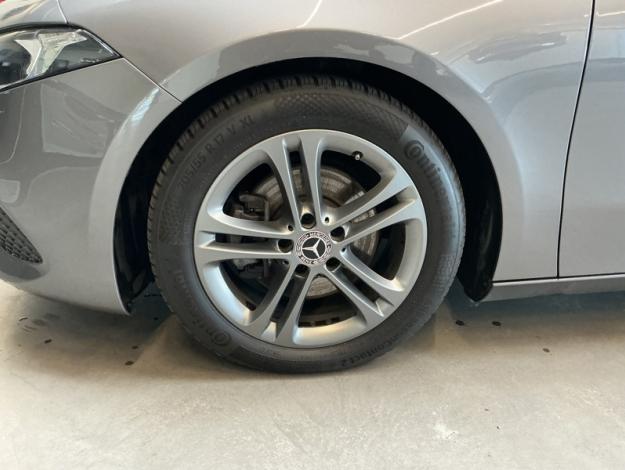 MERCEDES-BENZ A 180 d Facelift Essential Line  