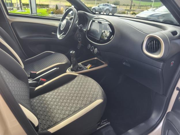 TOYOTA Aygo X 1.0 VVT-i 72 Design  MY24