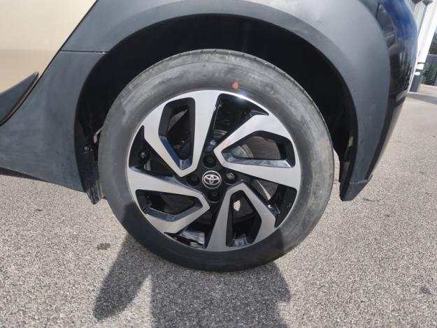 TOYOTA Aygo X 1.0 VVT-i 72 Design  MY24