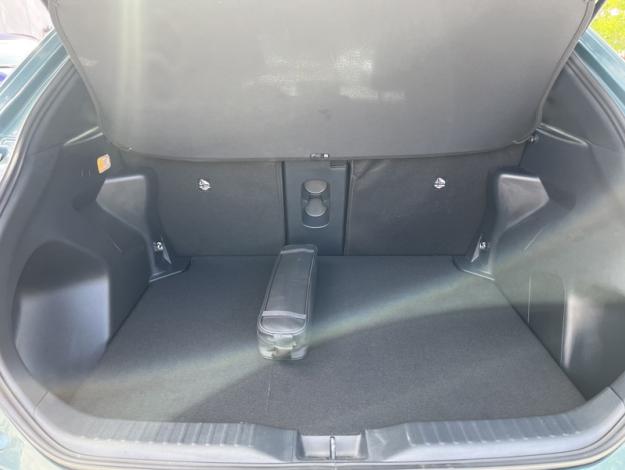 TOYOTA Yaris Cross Hybrid 2WD Design Pack Cargo  1.5 131 ch 