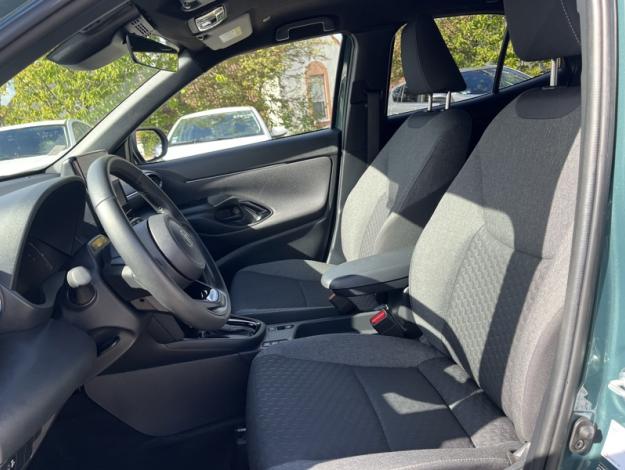 TOYOTA Yaris Cross Hybrid 2WD Design Pack Cargo  1.5 131 ch 