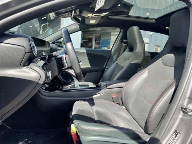 MERCEDES-BENZ A 180 AMG Pack Night Toit Pano  