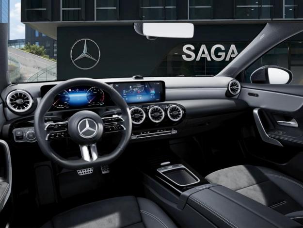 MERCEDES-BENZ Classe A A 180  A 180 Cyber Edition