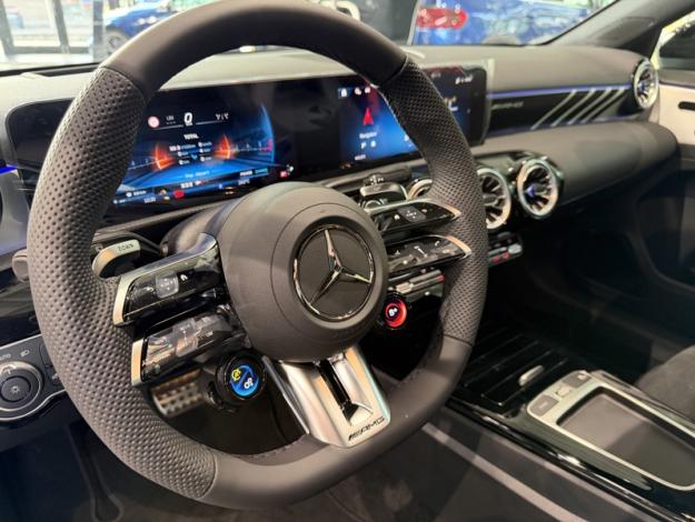 MERCEDES-BENZ Classe A AMG A 35 4MATIC Compacte  Mercedes-AMG A 35 4MATIC