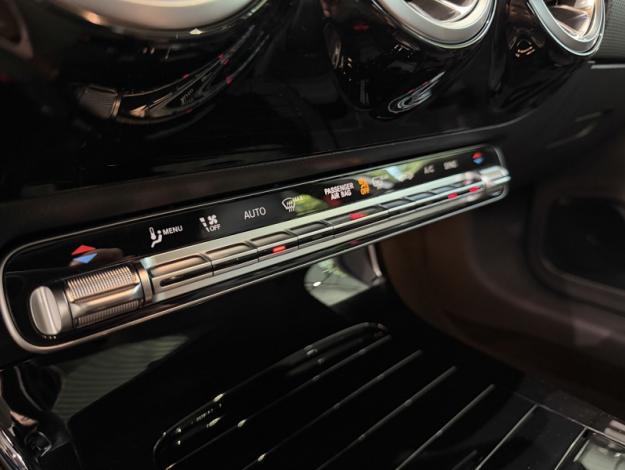 MERCEDES-BENZ Classe A AMG A 35 4MATIC Compacte  Mercedes-AMG A 35 4MATIC