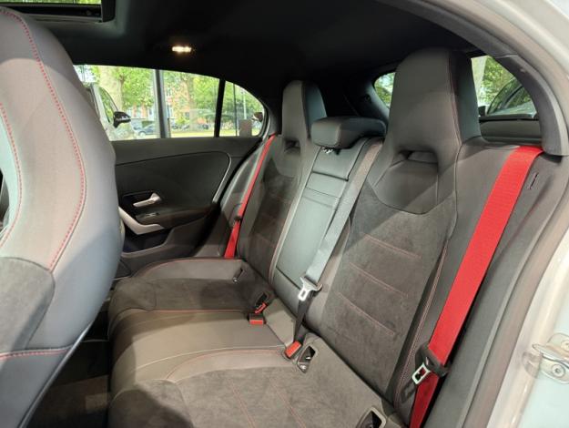 MERCEDES-BENZ Classe A AMG A 35 4MATIC Compacte  Mercedes-AMG A 35 4MATIC
