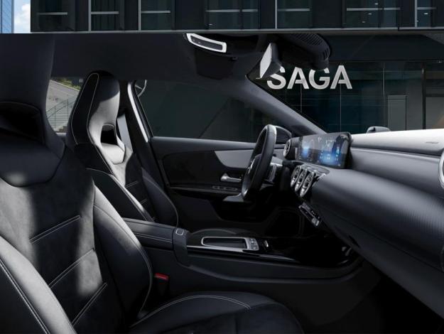 MERCEDES-BENZ Classe A A 180  A 180 Cyber Edition
