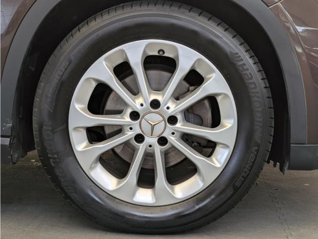 MERCEDES-BENZ GLA 180 d  