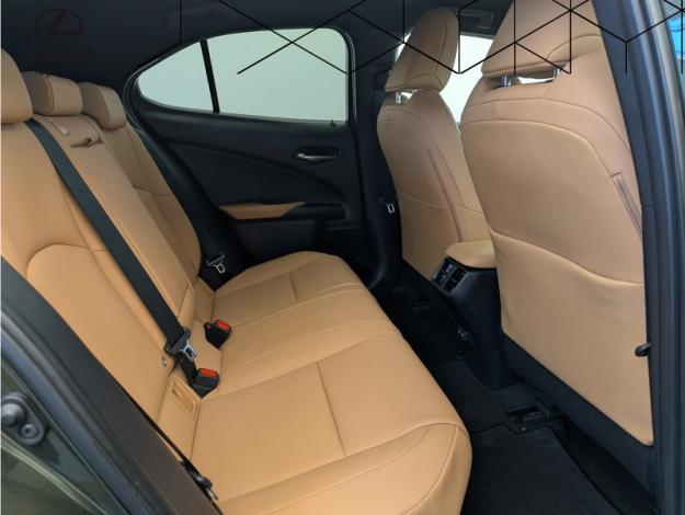 LEXUS UX 250H 2WD F SPORT Design  